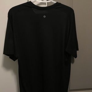 Lululemon Men’s Shirt